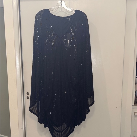 Fashion Nova Dresses & Skirts - Fashion Nova Black Sequin NWT Mini Dress w/ cape sleeves